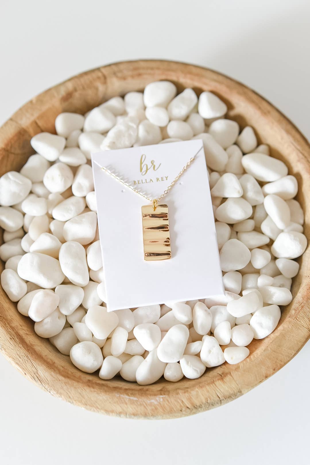 Loryn wavy bar charm necklace 18k gold plated 