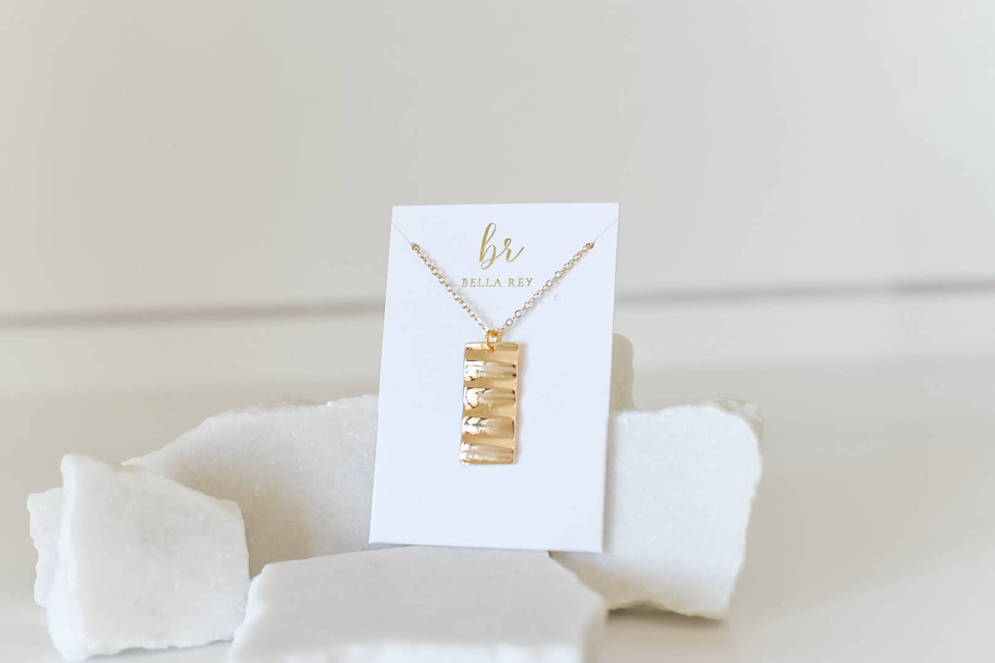 Loryn wavy bar charm necklace 18k gold plated 