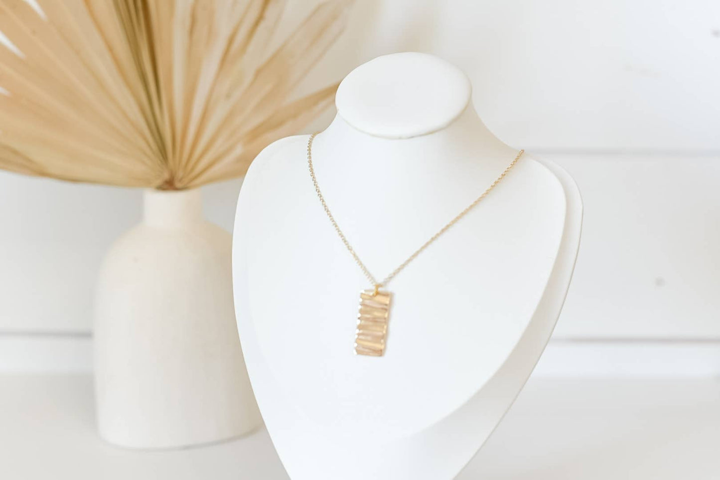 Loryn wavy bar charm necklace 18k gold plated 